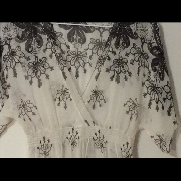 Karen Kane 100% Silk Sheer Top Size Medium - Picture 4 of 12